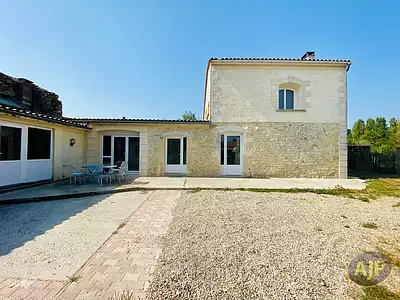 Maison, 211 m²