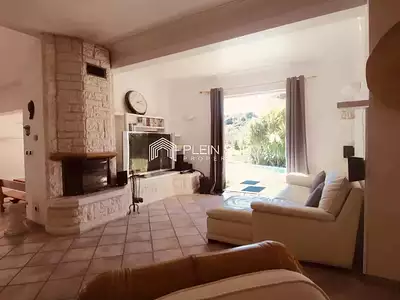 Maison, 280 m²