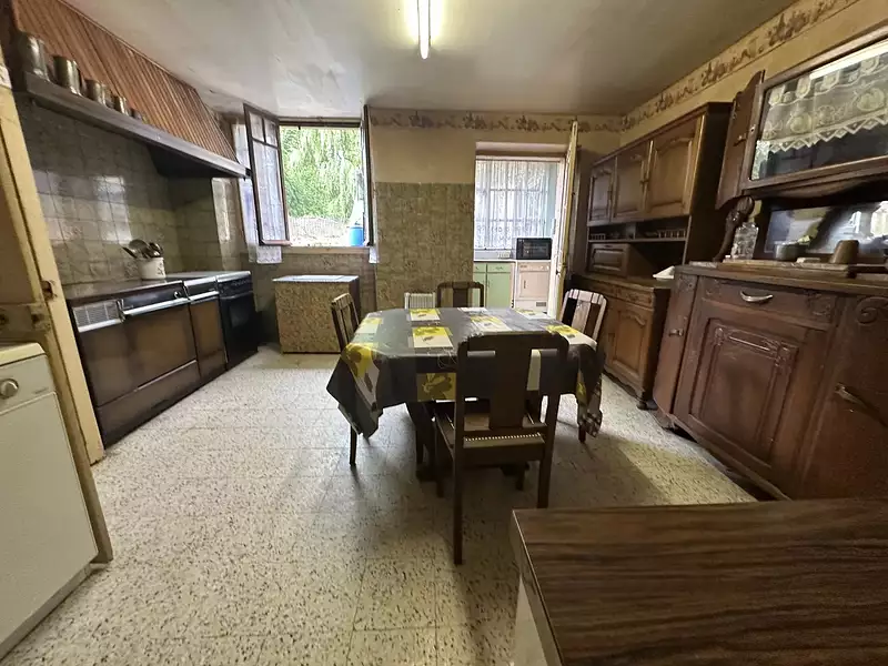 Maison, 196 m²