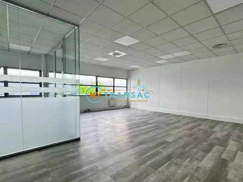 Divers, 1 251 m²
