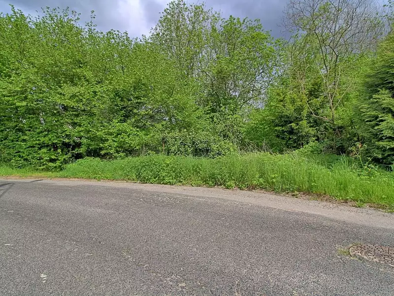 Terrain, 836 m²