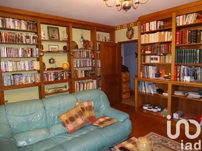 Maison, 240 m²