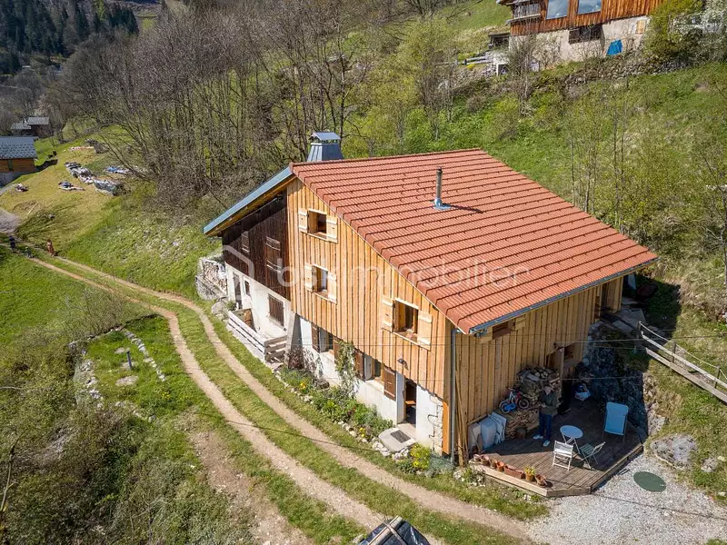 Maison, 144 m²