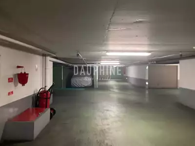Parking, 12,8 m²