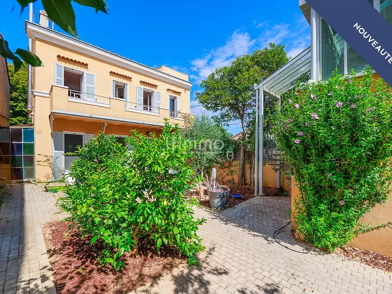 Maison, 165 m²