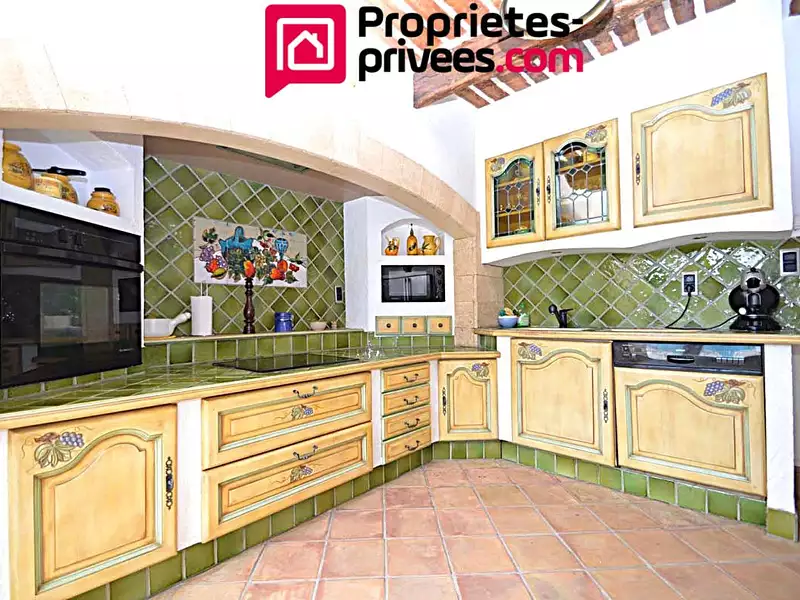 Maison, 170 m²