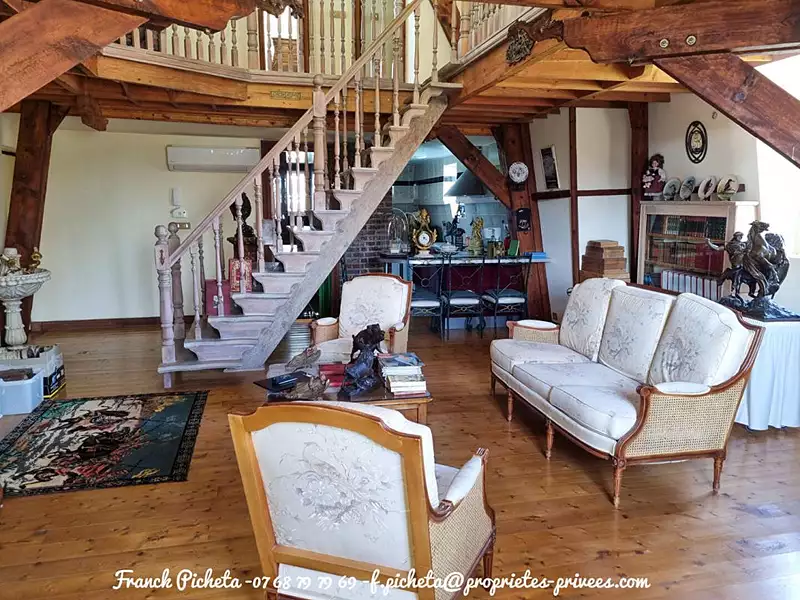 Maison, 1 000 m²