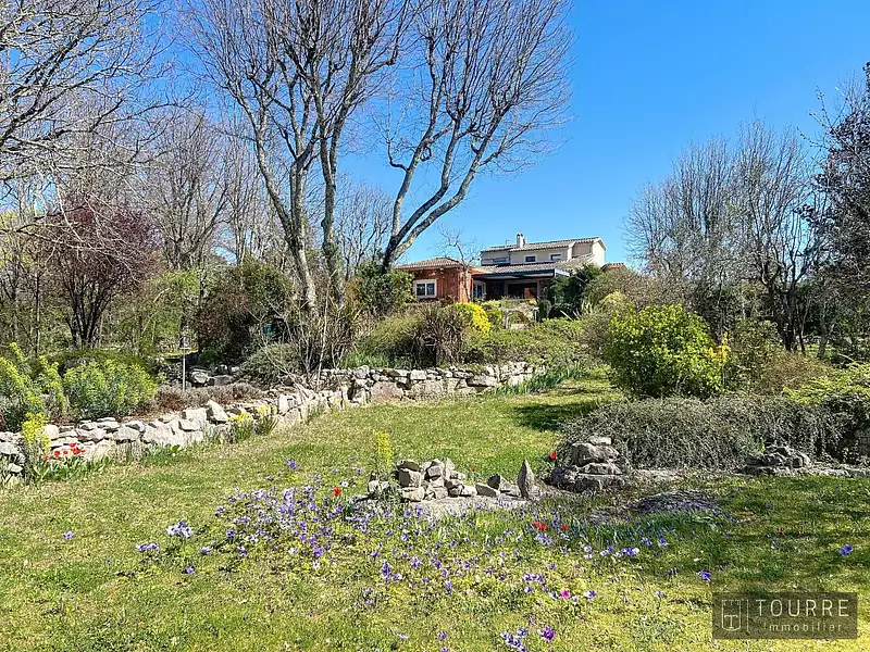 Maison, 240 m²