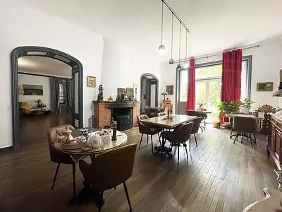 Maison, 700 m²