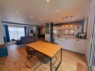 Maison, 245 m²