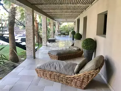 Maison, 540 m²
