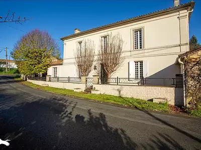 Maison, 230 m²