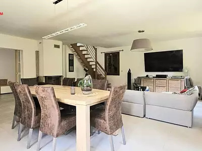 Maison, 250 m²