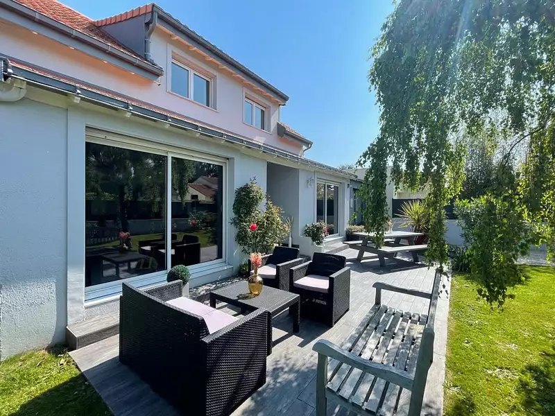 Maison, 168 m²