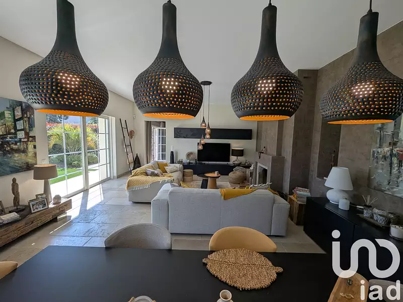 Maison, 192 m²