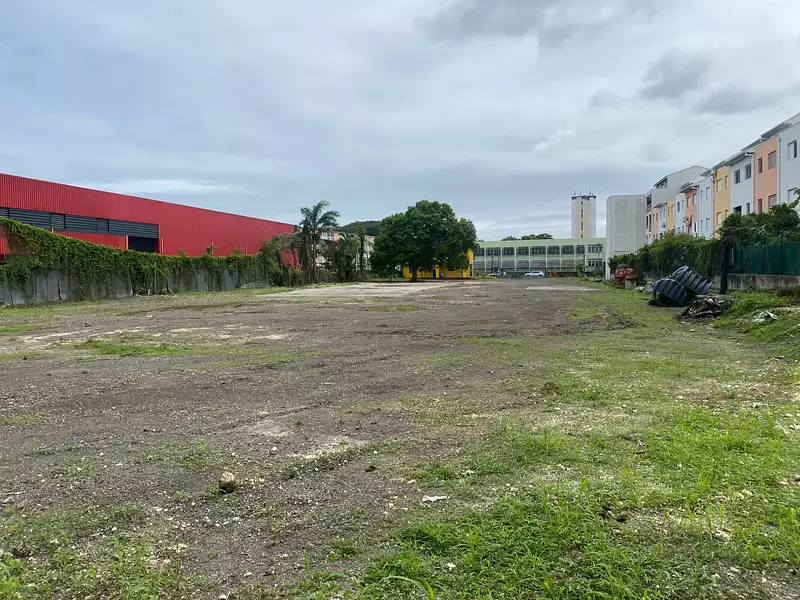 Terrain, 3 848 m²