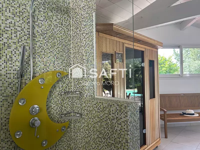 Maison, 350 m²
