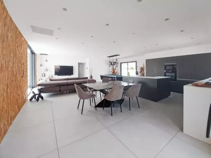 Maison, 153 m²