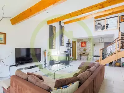 Maison, 215 m²