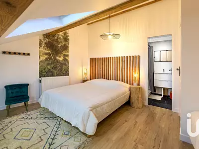 Maison, 250 m²