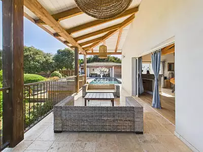 Maison, 325 m²