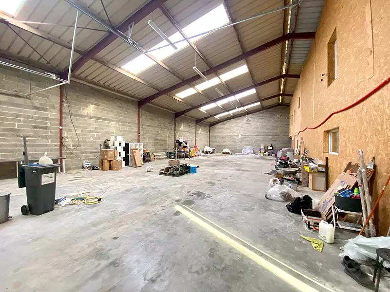Maison, 681,61 m²