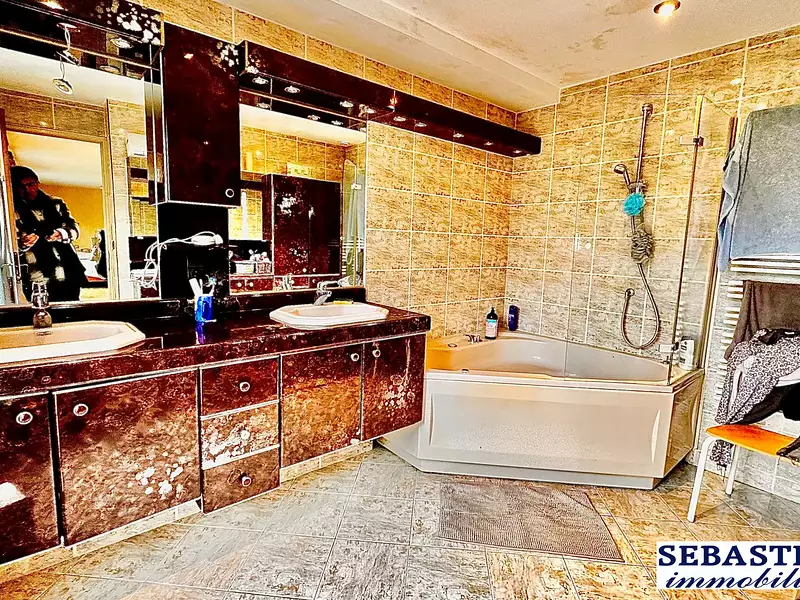 Maison, 429 m²