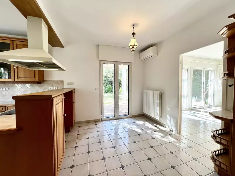 Maison, 248,46 m²