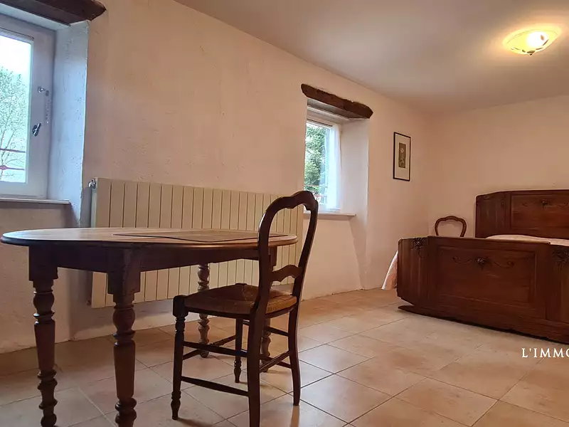 Maison, 307,4 m²