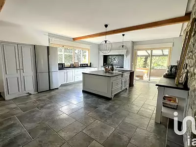 Maison, 250 m²
