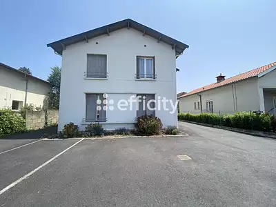Maison, 211 m²