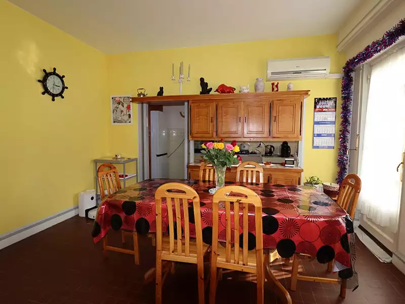 Maison, 230 m²