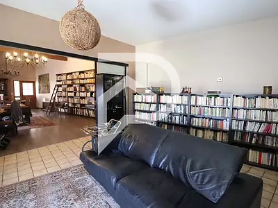Maison, 451 m²