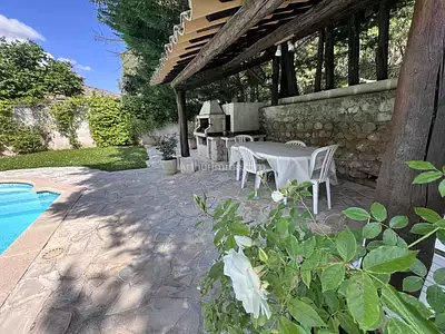Maison, 185 m²