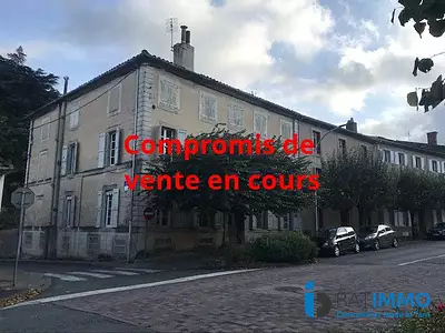 Maison, 719 m²