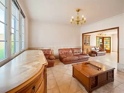 Maison, 210 m²