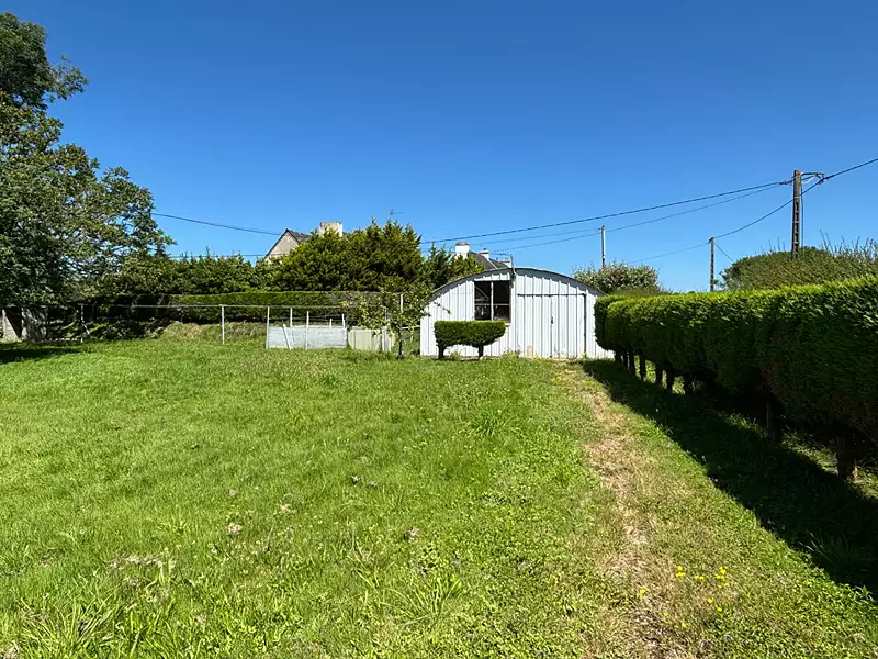 Terrain, 874 m²
