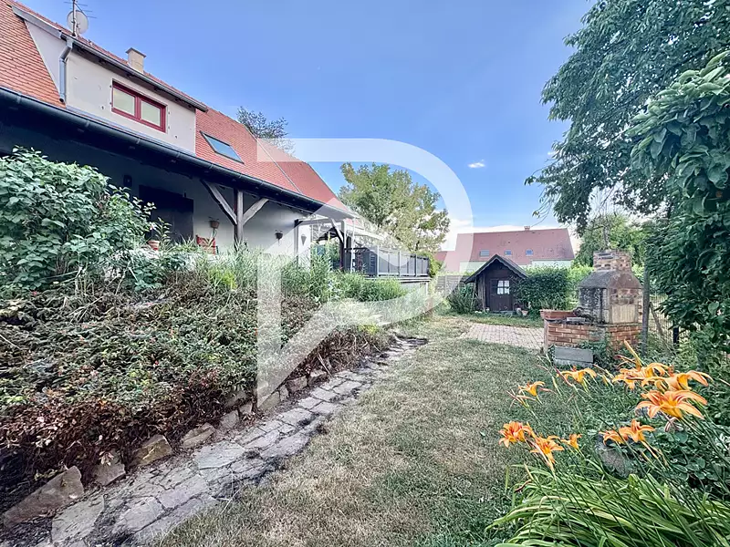 Maison, 180 m²