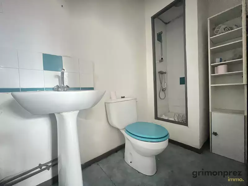 Immeuble, 130 m²