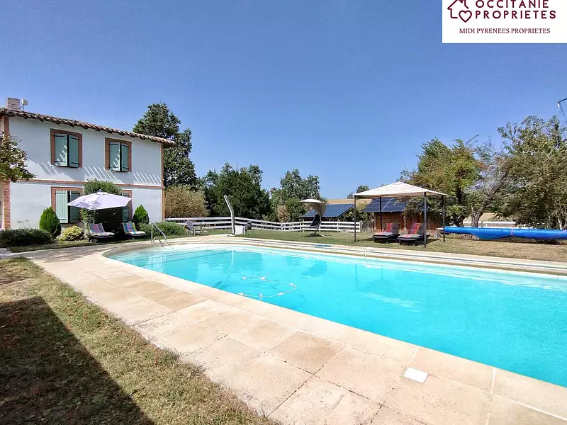 Maison, 730 m²