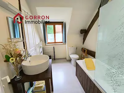 Maison, 248 m²