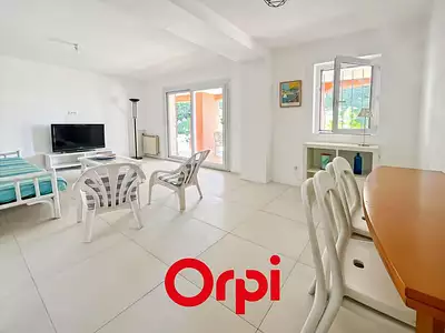 Maison, 240 m²