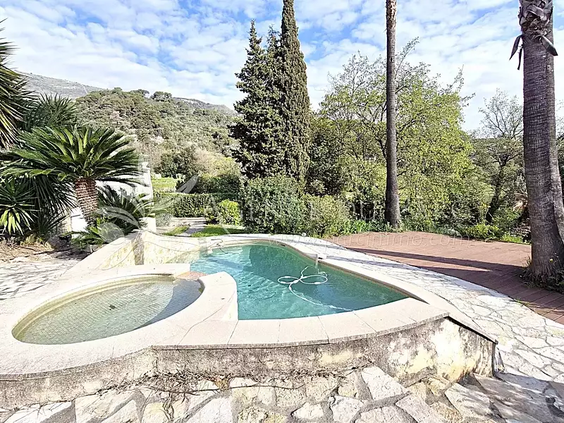 Maison, 180 m²