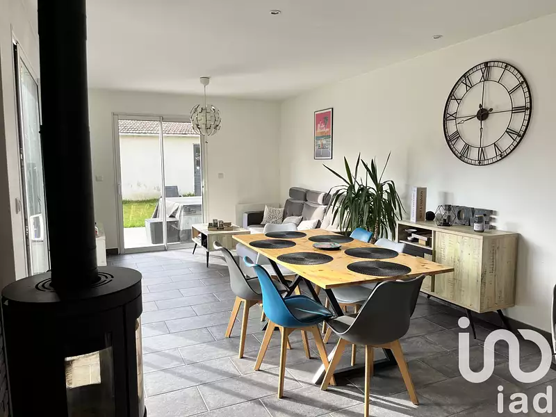 Maison, 99 m²