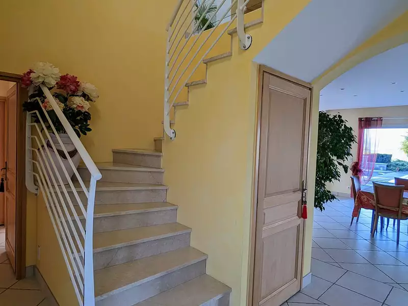 Maison, 237 m²