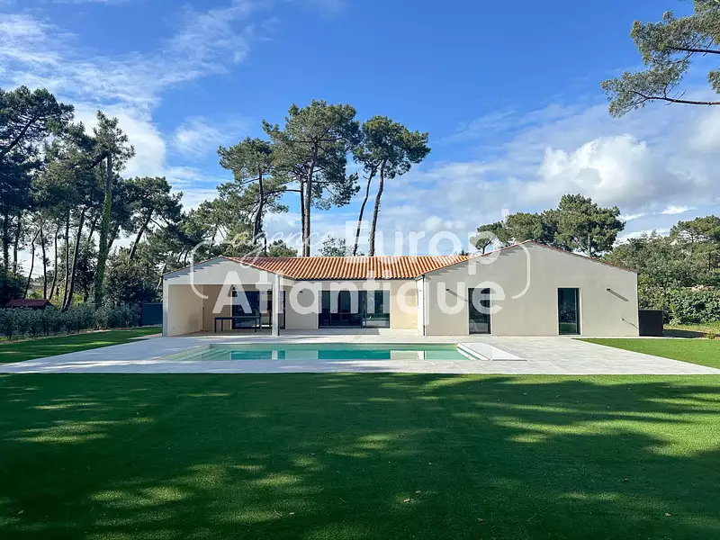 Maison, 180 m²