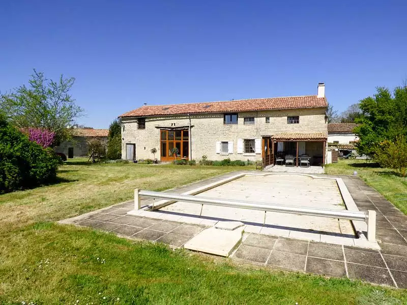 Maison, 224 m²