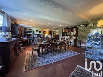 Maison, 275 m²