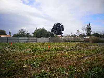 Terrain à bâtir, 297 m²