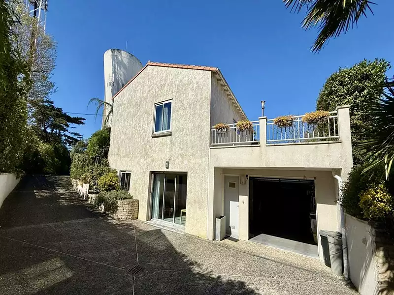 Maison, 205 m²